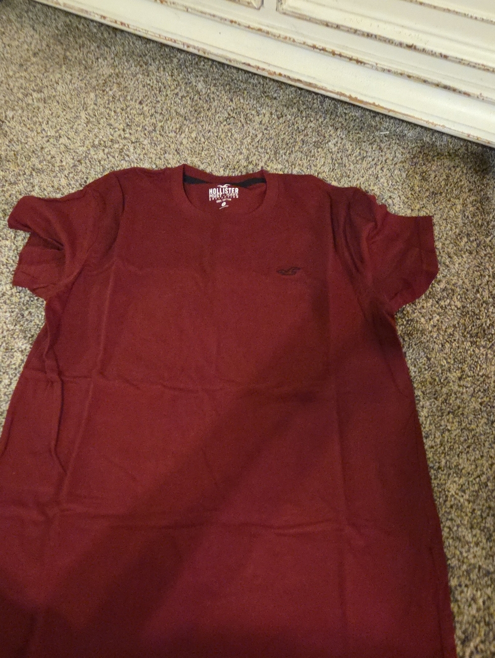 Hollister Men's Crew Tee in Deep Maroon